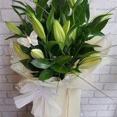 White lily hand-tie