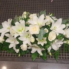  Double Ended White lily and Rose Spray